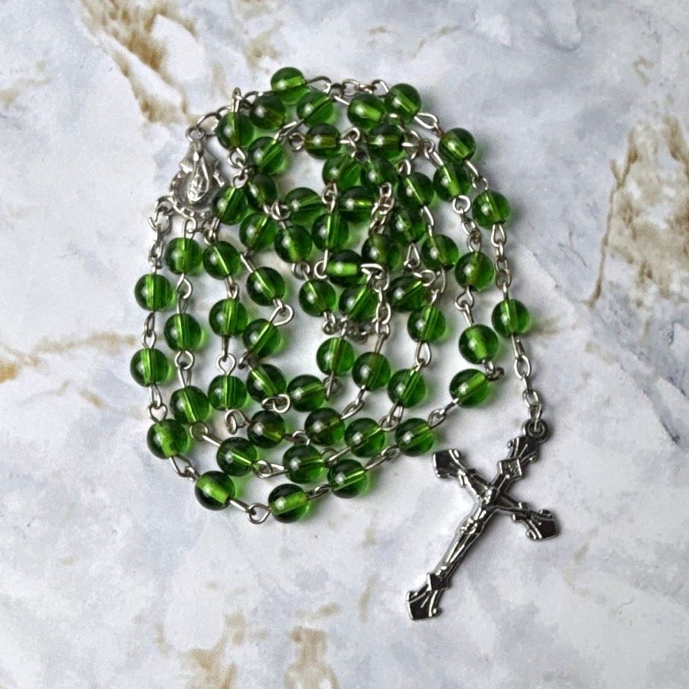 Green Glass Bead Christian Rosary w/ Silver Tone Crucifix Cross